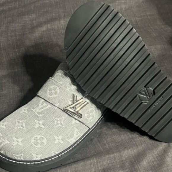Louis Vuitton Cosy Comfort Mule-Size 9 in women’s - Picture 2 of 4